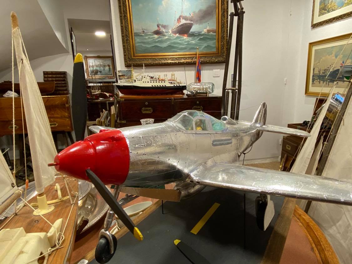 Avion Bell P-39D Airacobra