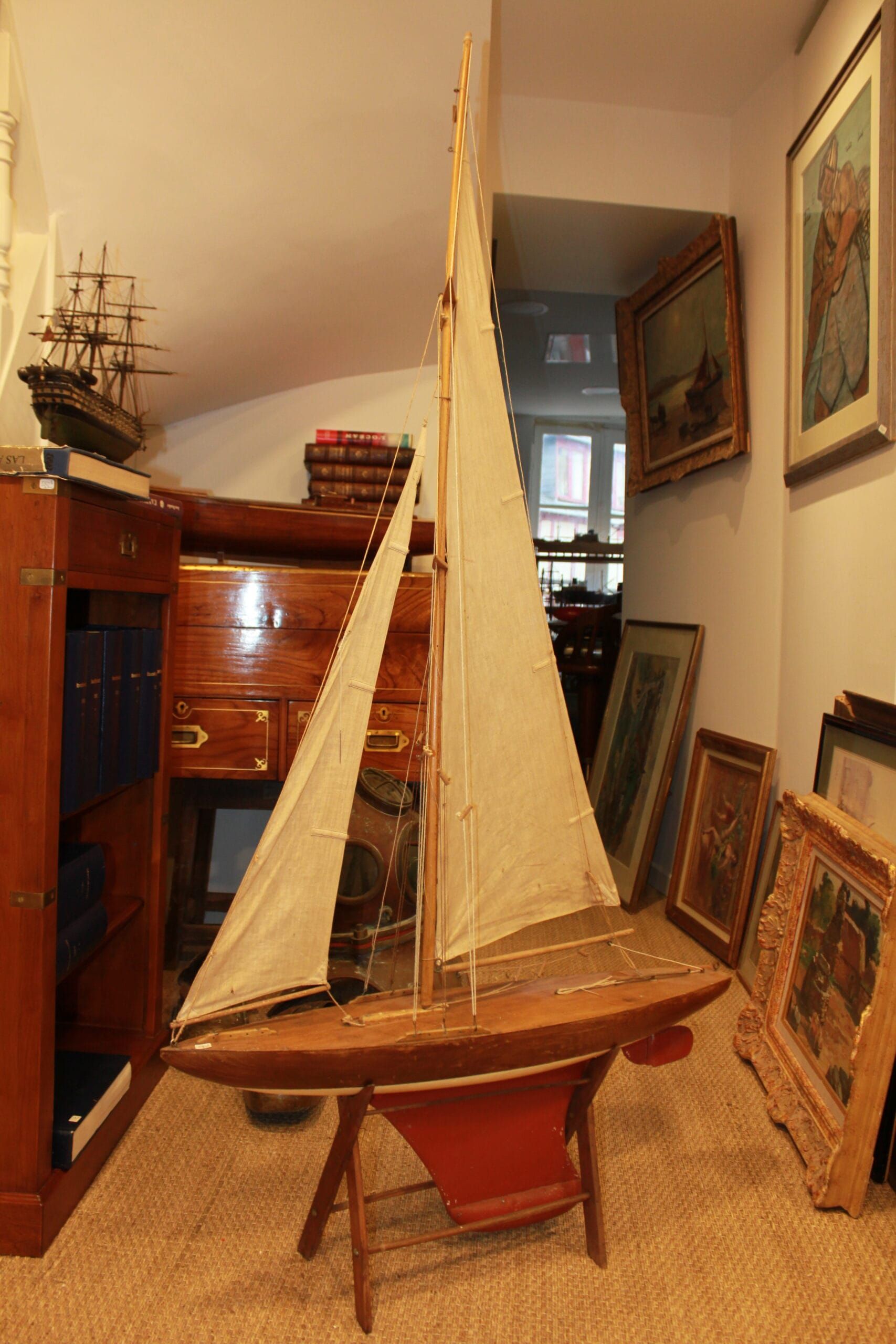 Grand voilier de bassin années 1930