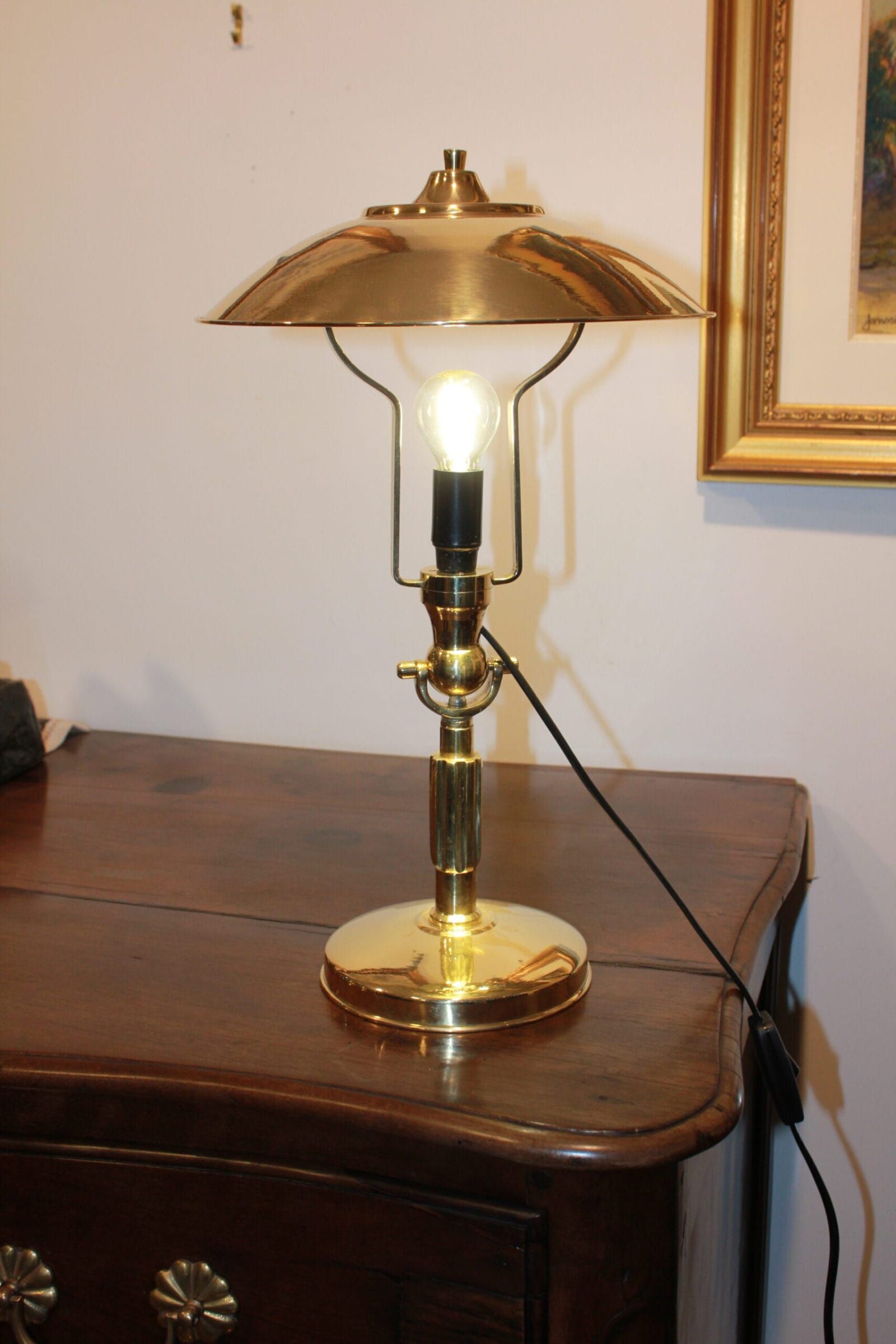 Lampe de bureau pivotante