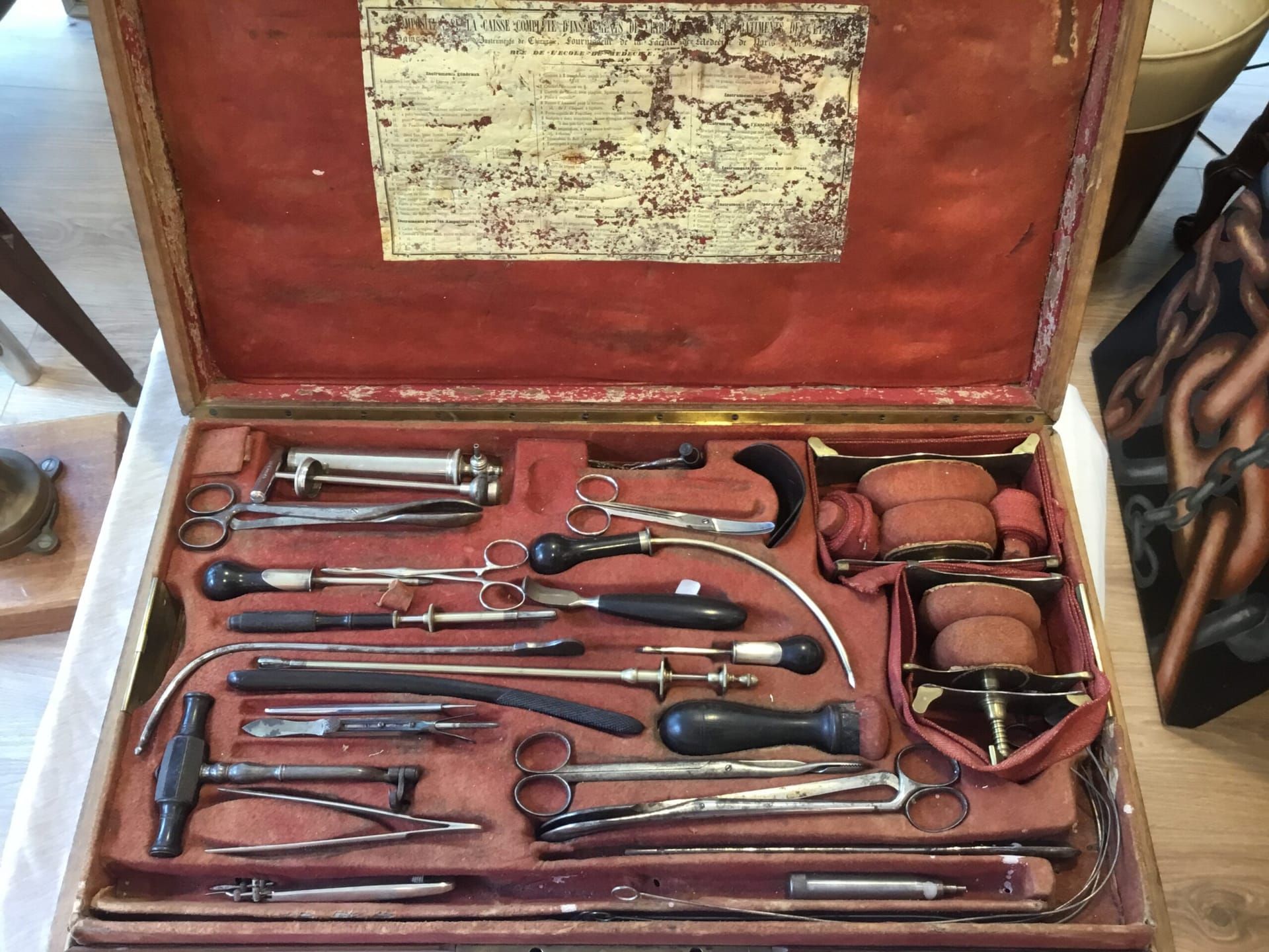 Coffret de médecine de marine